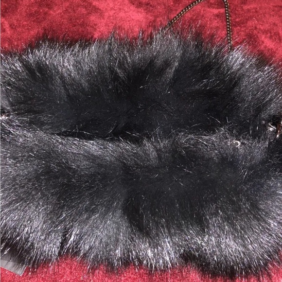 Muff~Crossbody Chain removable Handbag Muff Genuine Black Fox - Picture 6 of 6